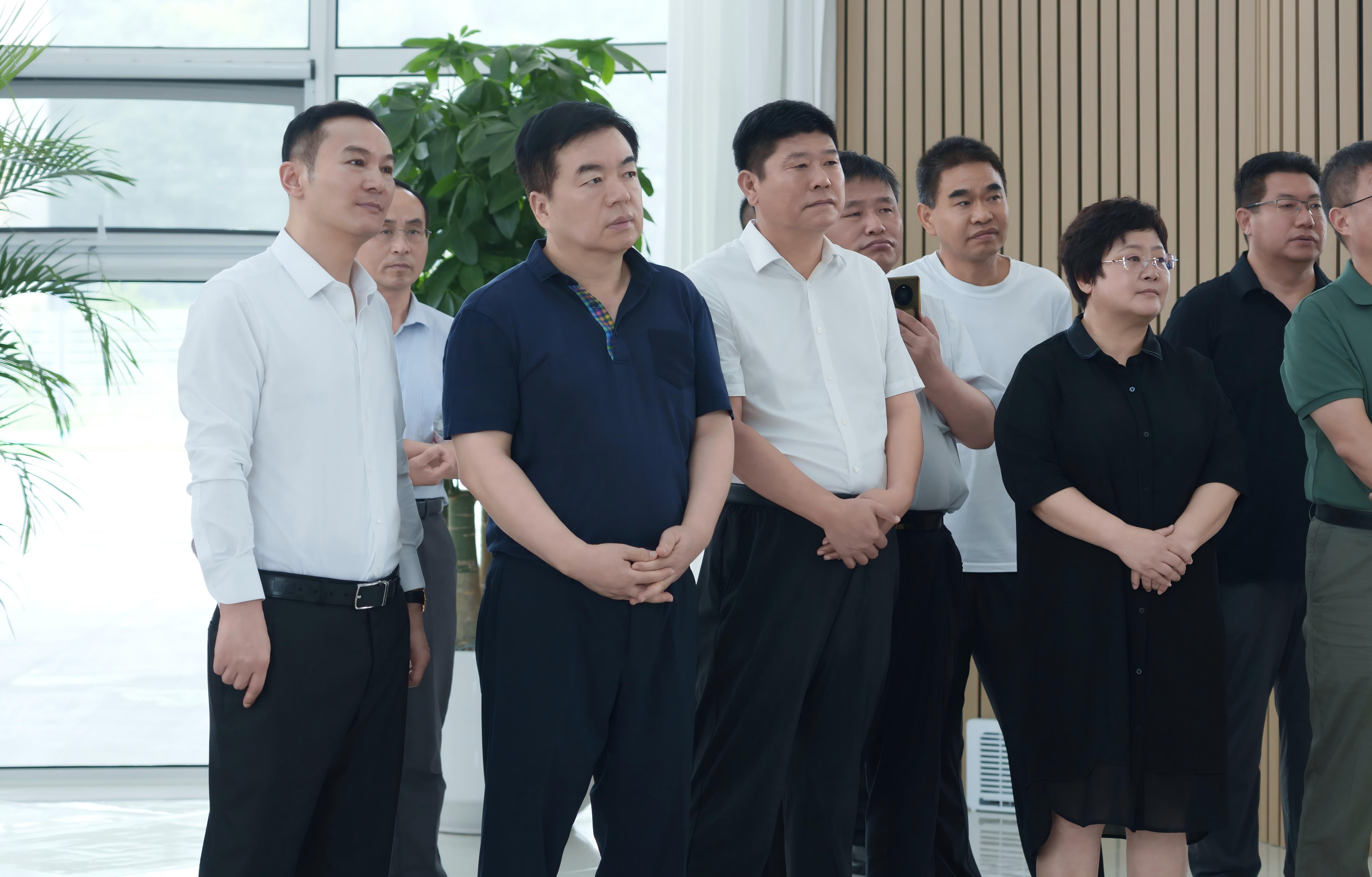 保定市委书记党晓龙到雄安北服务区物流中心项目考察调研